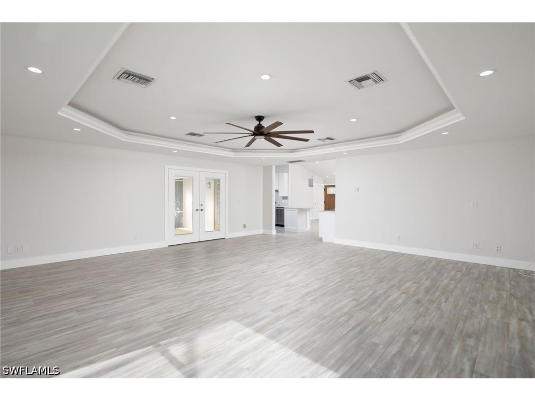 380 6th Street NE Naples FL 34120 226014551 image17
