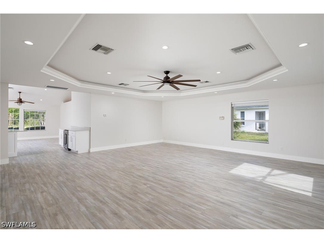 380 6th Street NE Naples FL 34120 226014551 image19