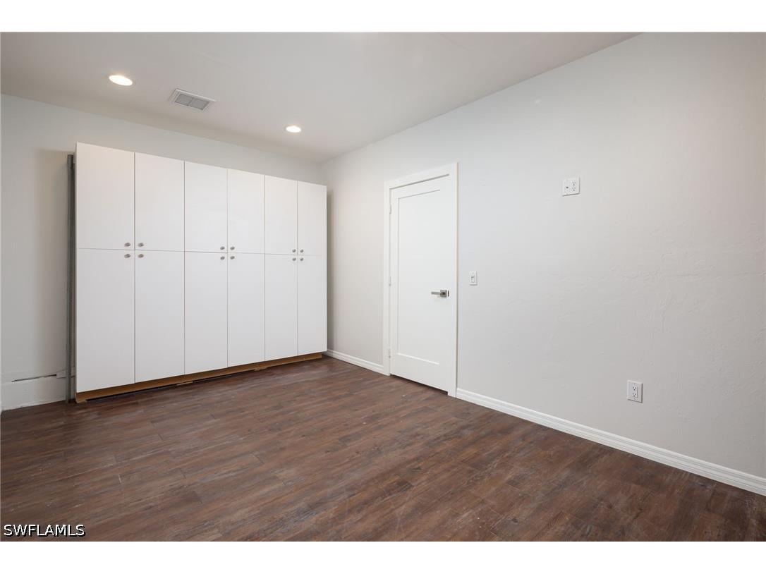 380 6th Street NE Naples FL 34120 226014551 image32