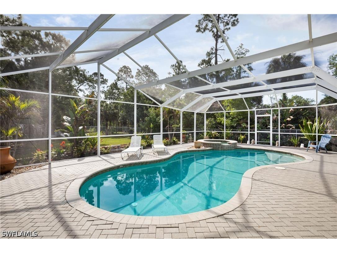 380 6th Street NE Naples FL 34120 226014551 image37