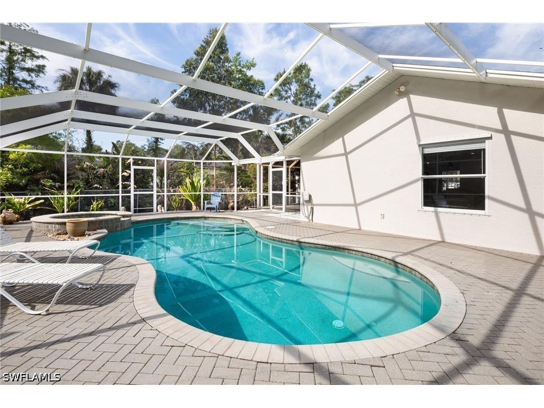 380 6th Street NE Naples FL 34120 226014551 image38