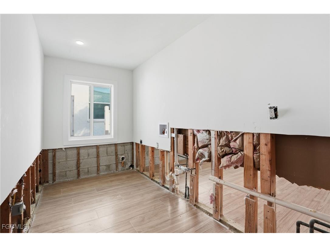 380 Conners Avenue Naples FL 34108 2026002205 image27