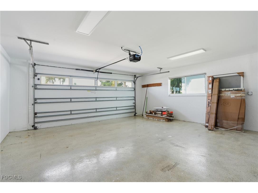 380 Conners Avenue Naples FL 34108 2026002205 image29