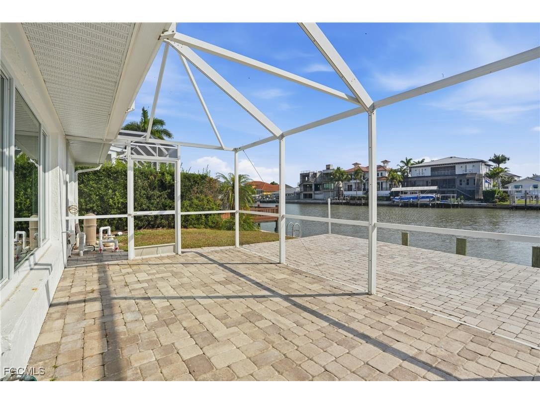 380 Conners Avenue Naples FL 34108 2026002205 image38