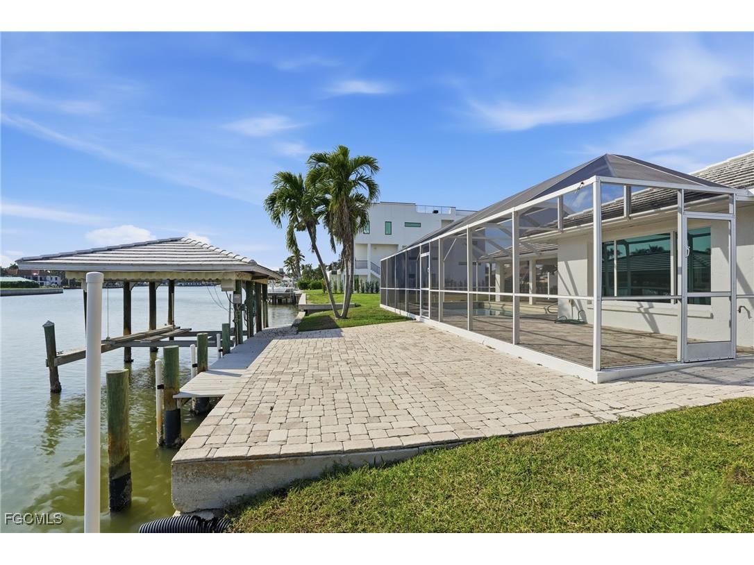 380 Conners Avenue Naples FL 34108 2026002205 image40