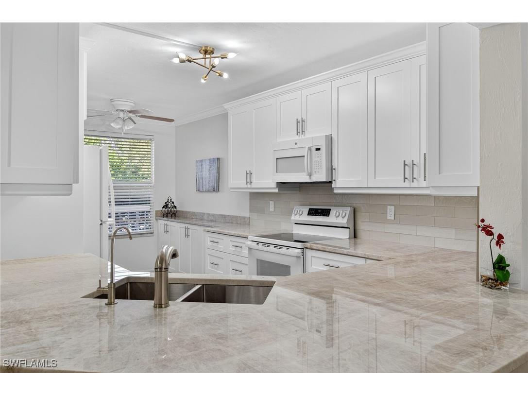 380 Horse Creek Drive #204 Naples FL 34110 225077925 image6