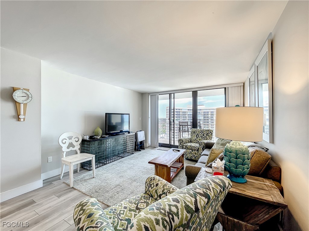 380 Seaview Court #11709 Marco Island FL 34145 2025022627 image11