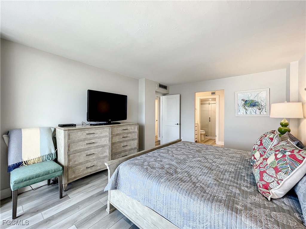 380 Seaview Court #11709 Marco Island FL 34145 2025022627 image18