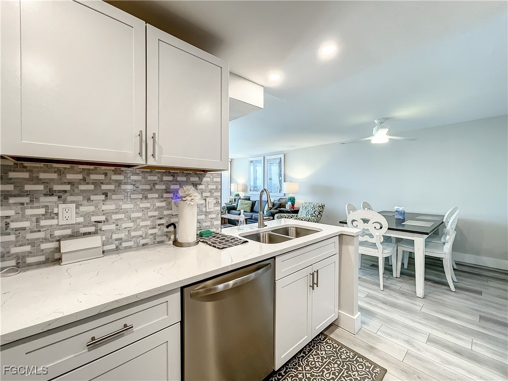 380 Seaview Court #11709 Marco Island FL 34145 2025022627 image7