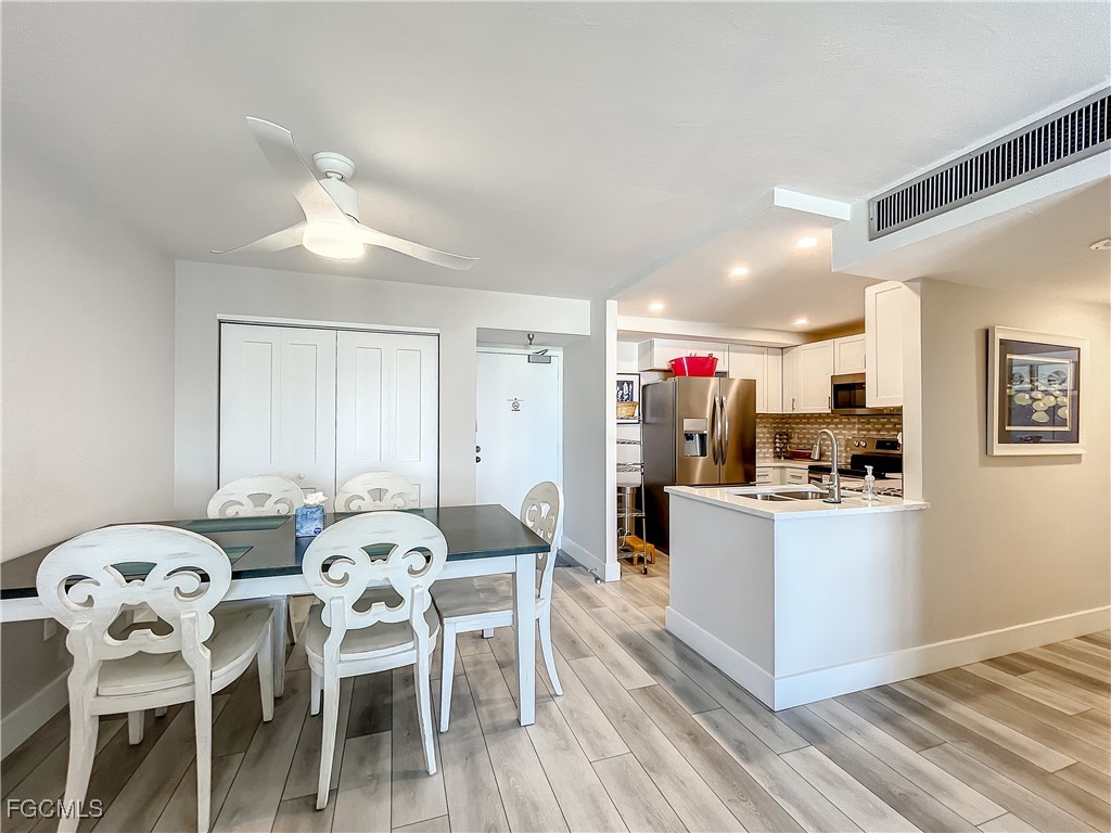 380 Seaview Court #11709 Marco Island FL 34145 2025022627 image9