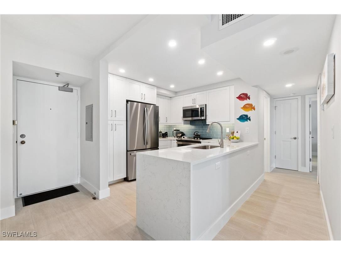 380 Seaview Court #1209 Marco Island FL 34145 225083183 image4