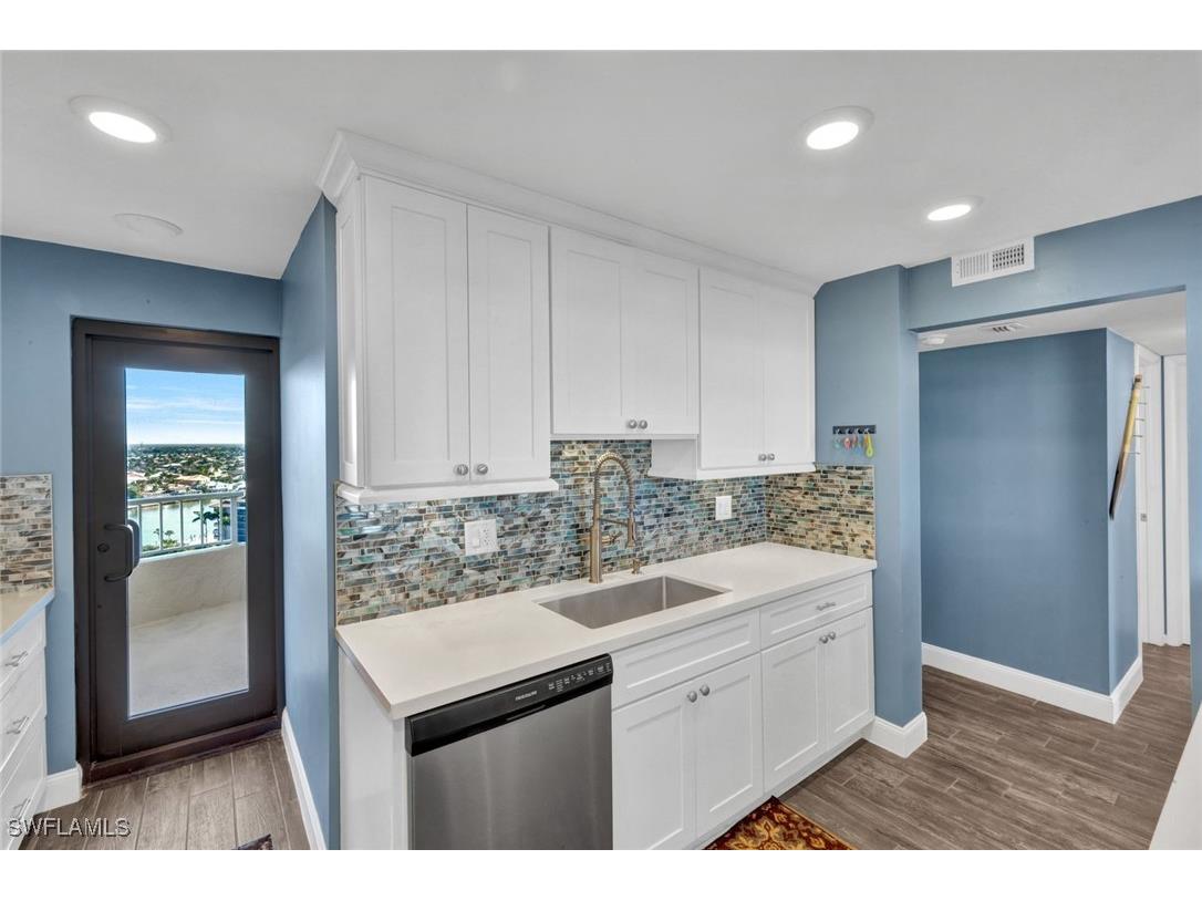 380 Seaview Court #1703 Marco Island FL 34145 225083985 image13