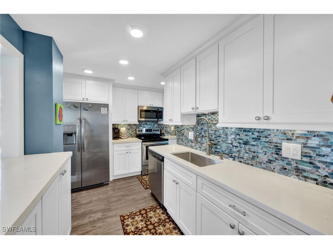 380 Seaview Court #1703 Marco Island FL 34145 225083985 image16