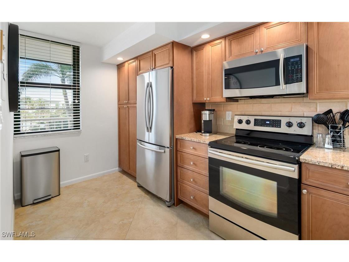 380 Seaview Court #301 Marco Island FL 34145 225012640 image10