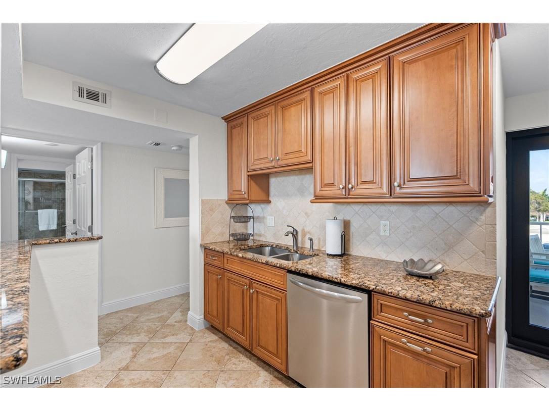 380 Seaview Court #306 Marco Island FL 34145 226010877 image10