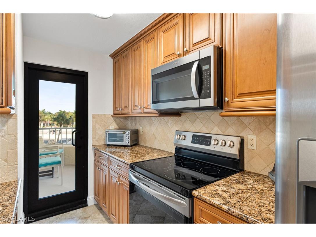 380 Seaview Court #306 Marco Island FL 34145 226010877 image11