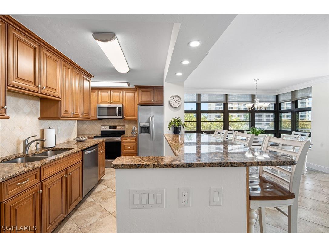 380 Seaview Court #306 Marco Island FL 34145 226010877 image9