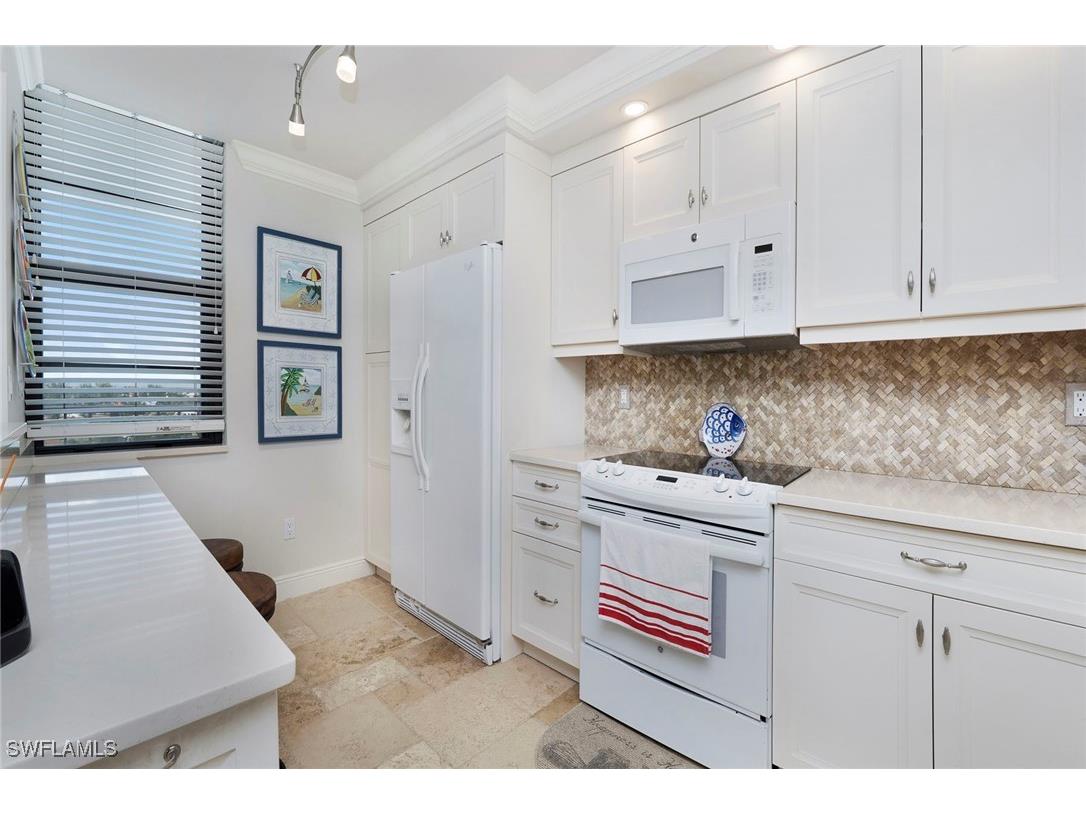 380 Seaview Court #805 Marco Island FL 34145 225071160 image5