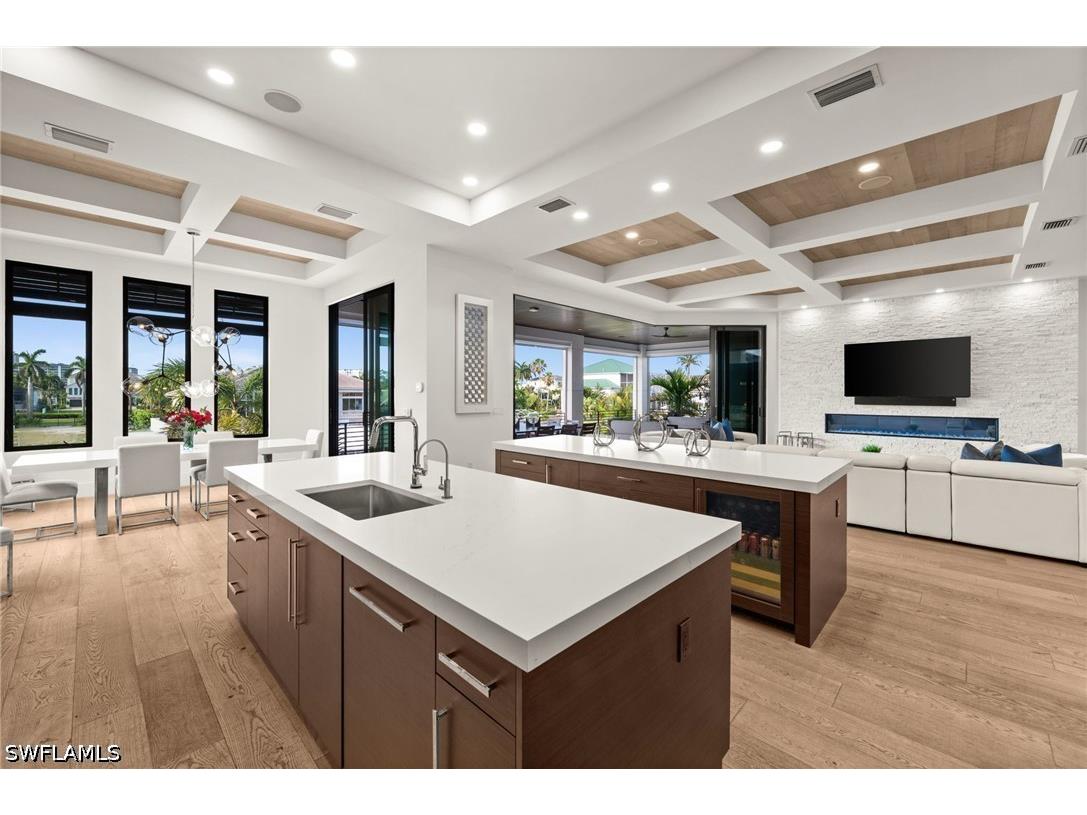 380 Trade Winds Avenue Naples FL 34108 226018310 image14