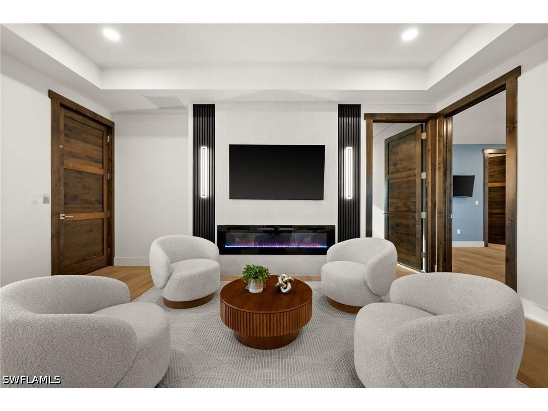 380 Trade Winds Avenue Naples FL 34108 226018310 image18