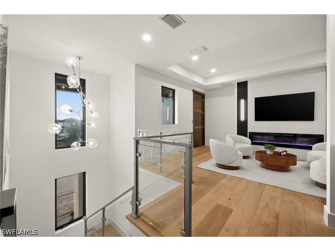 380 Trade Winds Avenue Naples FL 34108 226018310 image19