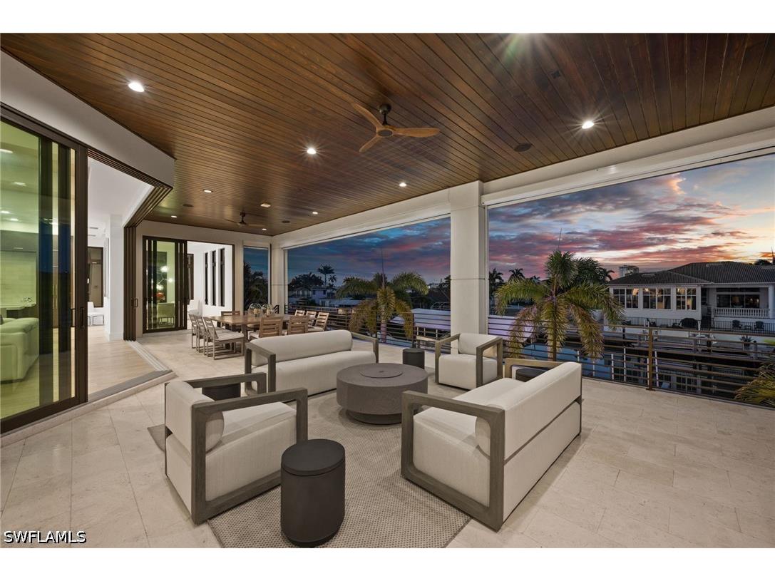 380 Trade Winds Avenue Naples FL 34108 226018310 image27