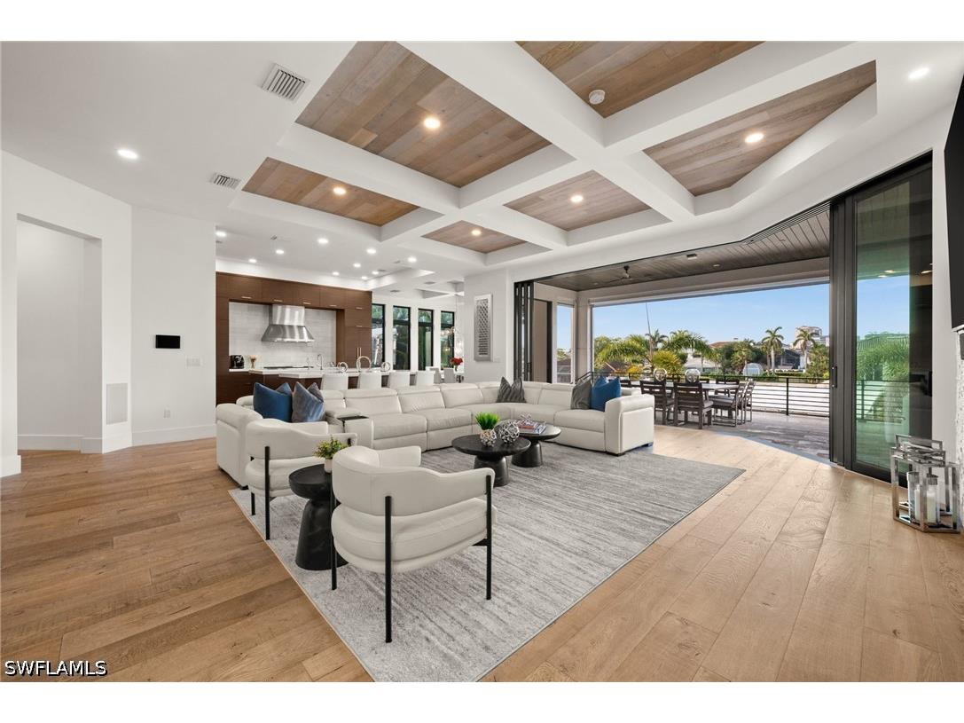 380 Trade Winds Avenue Naples FL 34108 226018310 image8