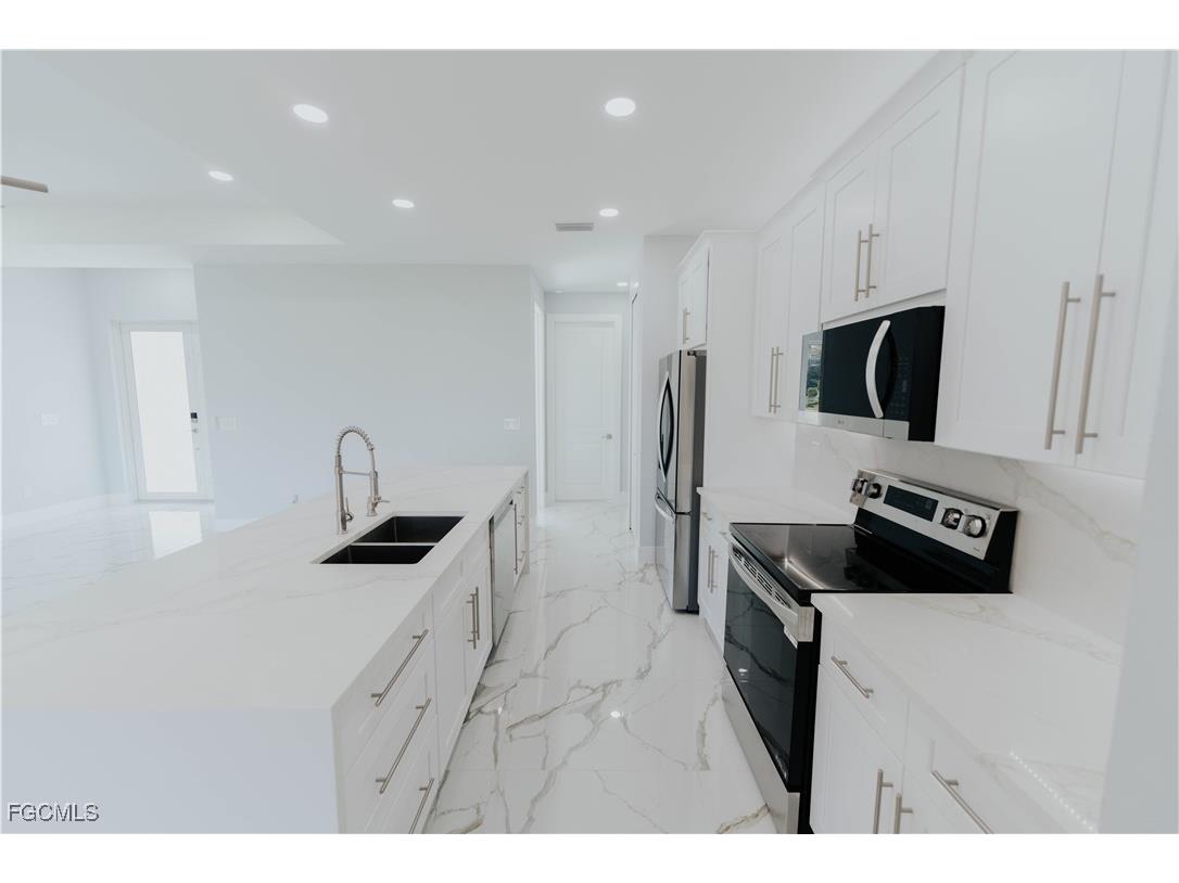 3800 11th Street SW Lehigh Acres FL 33976 2025008936 image12