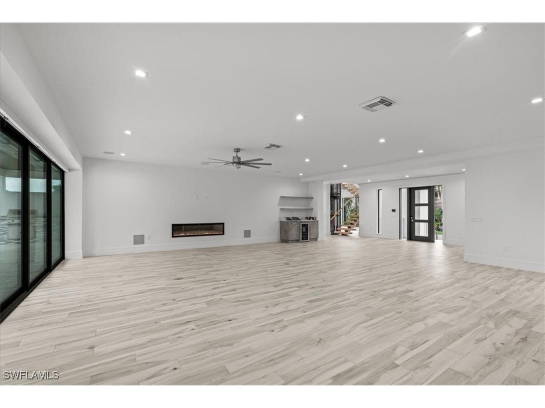 3800 Crayton Road Naples FL 34103 225083636 image10