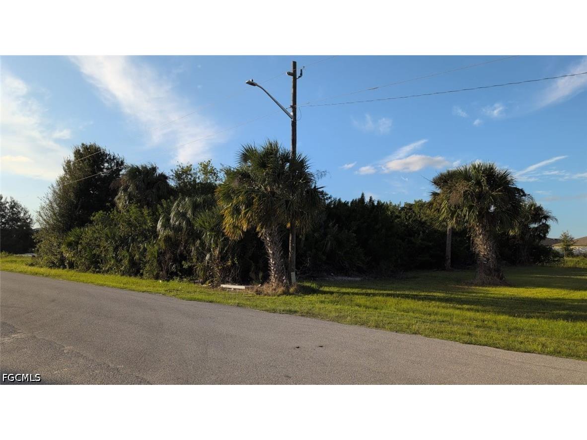 3800 Hyde Park Drive Fort Myers FL 33905 2026020330 image1