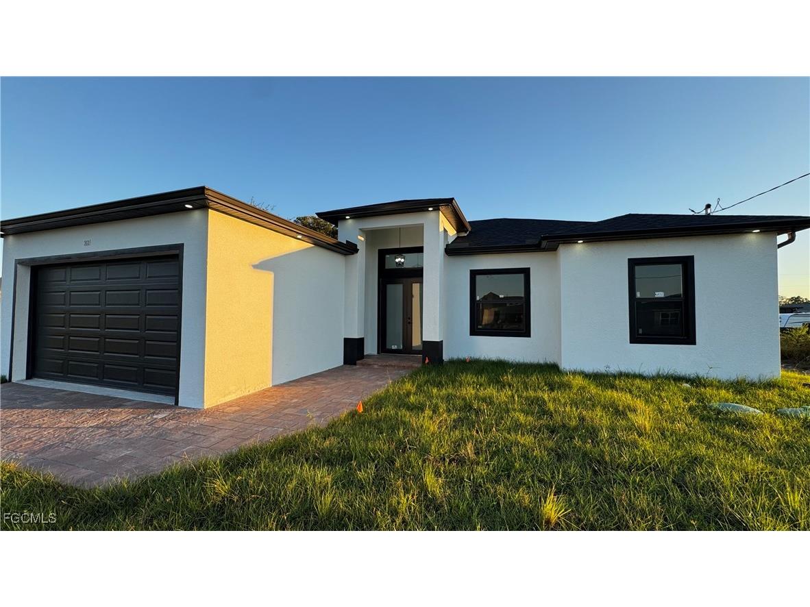 3801 3rd Street SW Lehigh Acres FL 33976 2025011408 image1
