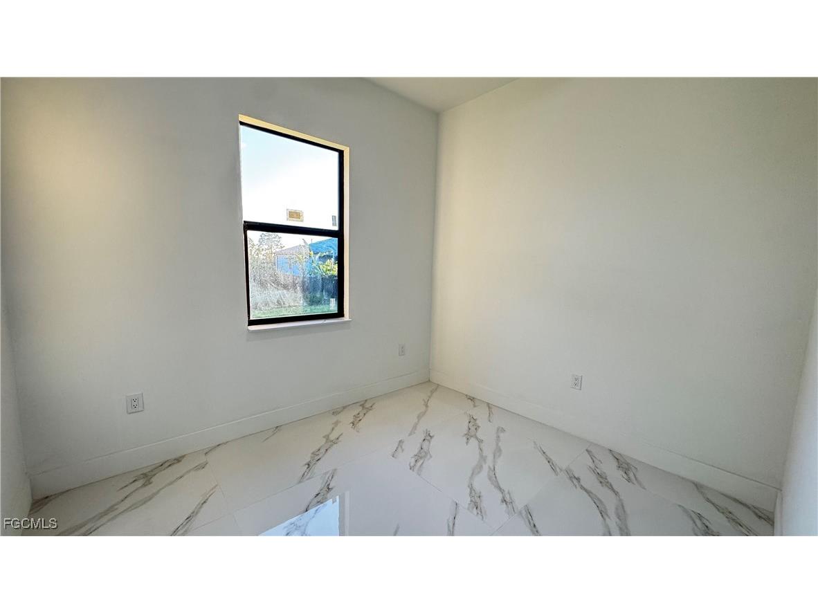 3801 3rd Street SW Lehigh Acres FL 33976 2025011408 image10