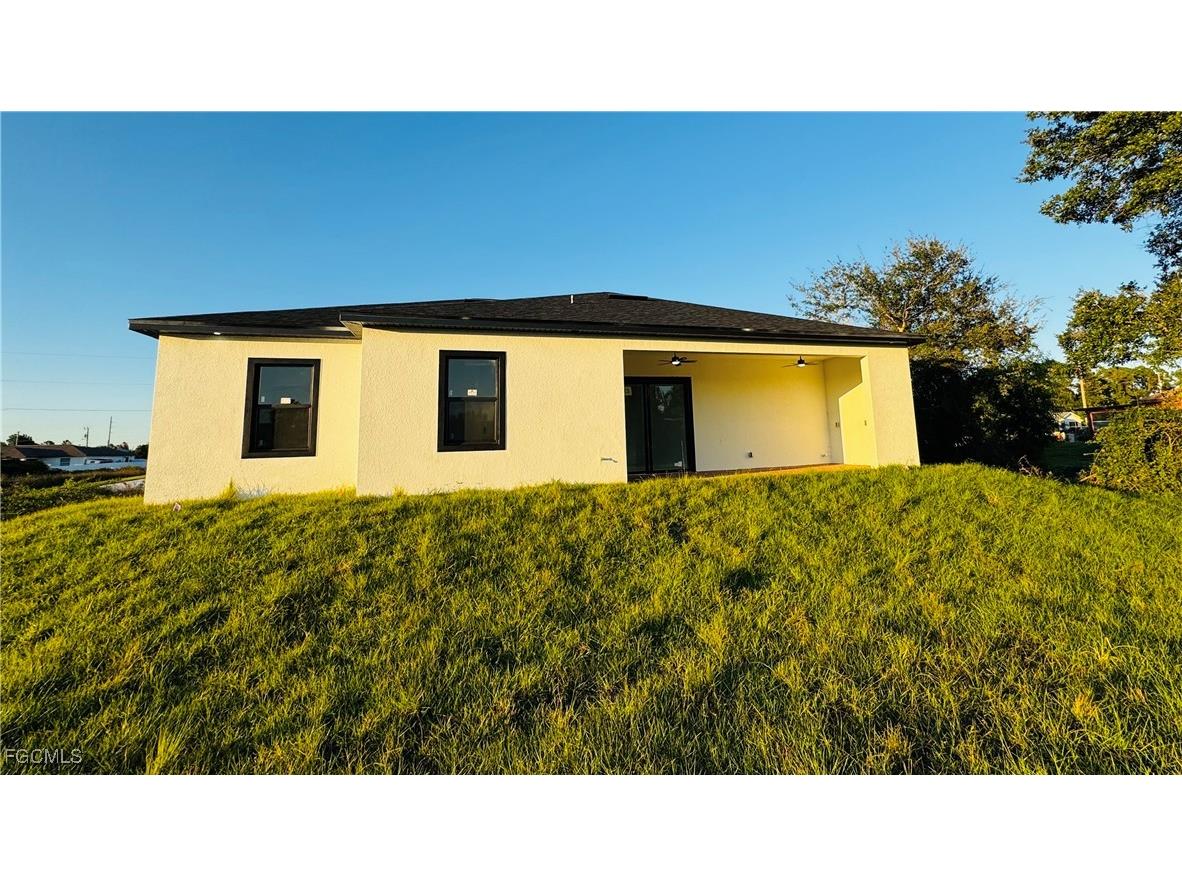 3801 3rd Street SW Lehigh Acres FL 33976 2025011408 image13