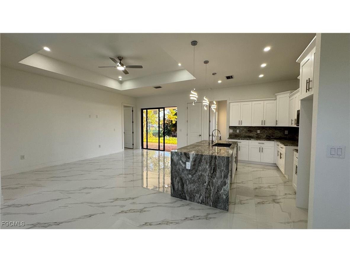 3801 3rd Street SW Lehigh Acres FL 33976 2025011408 image6