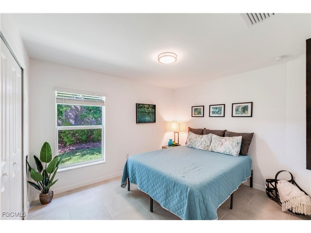 3801 Treasure Oak Way Fort Myers FL 33905 2025022417 image14