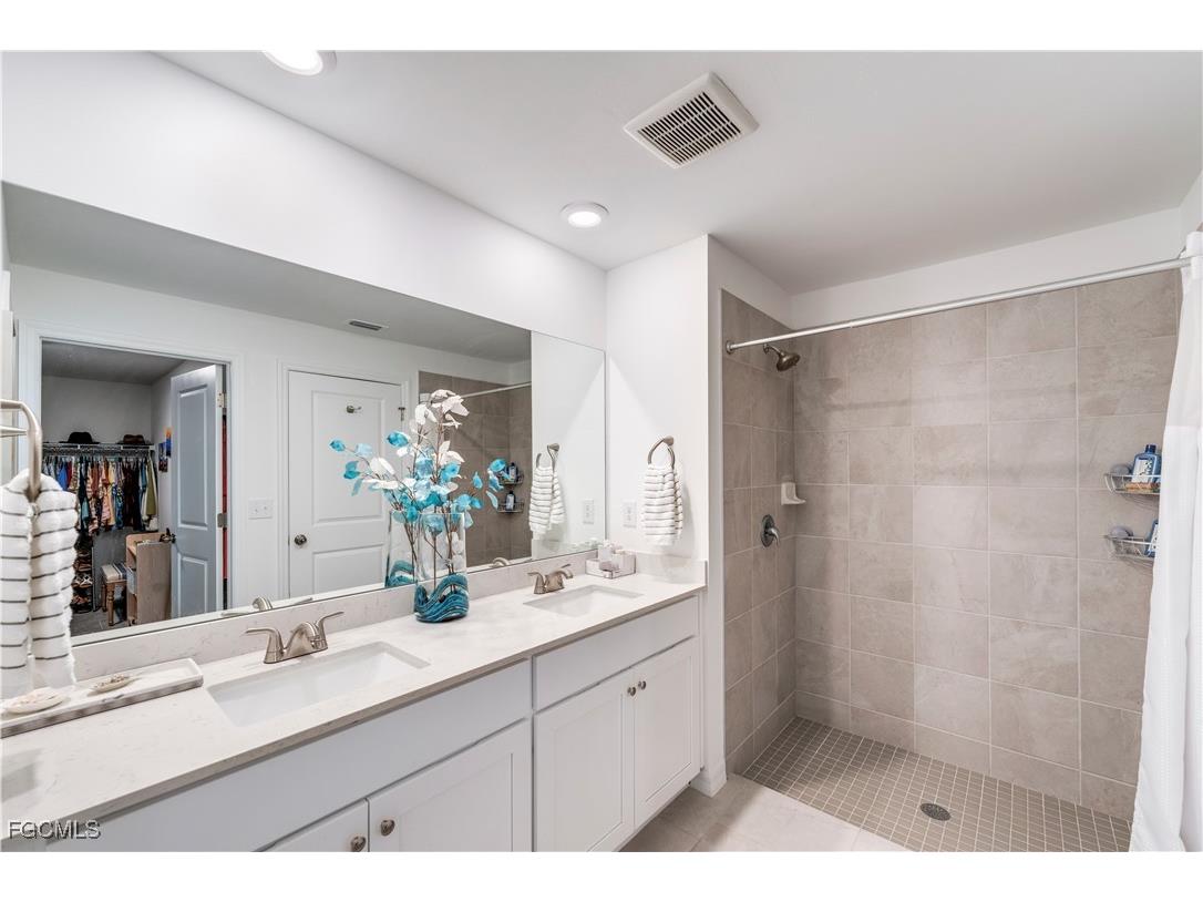 3801 Treasure Oak Way Fort Myers FL 33905 2025022417 image25