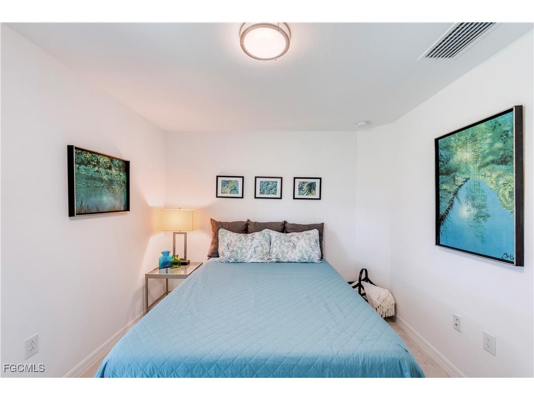 3801 Treasure Oak Way Fort Myers FL 33905 2025022417 image34