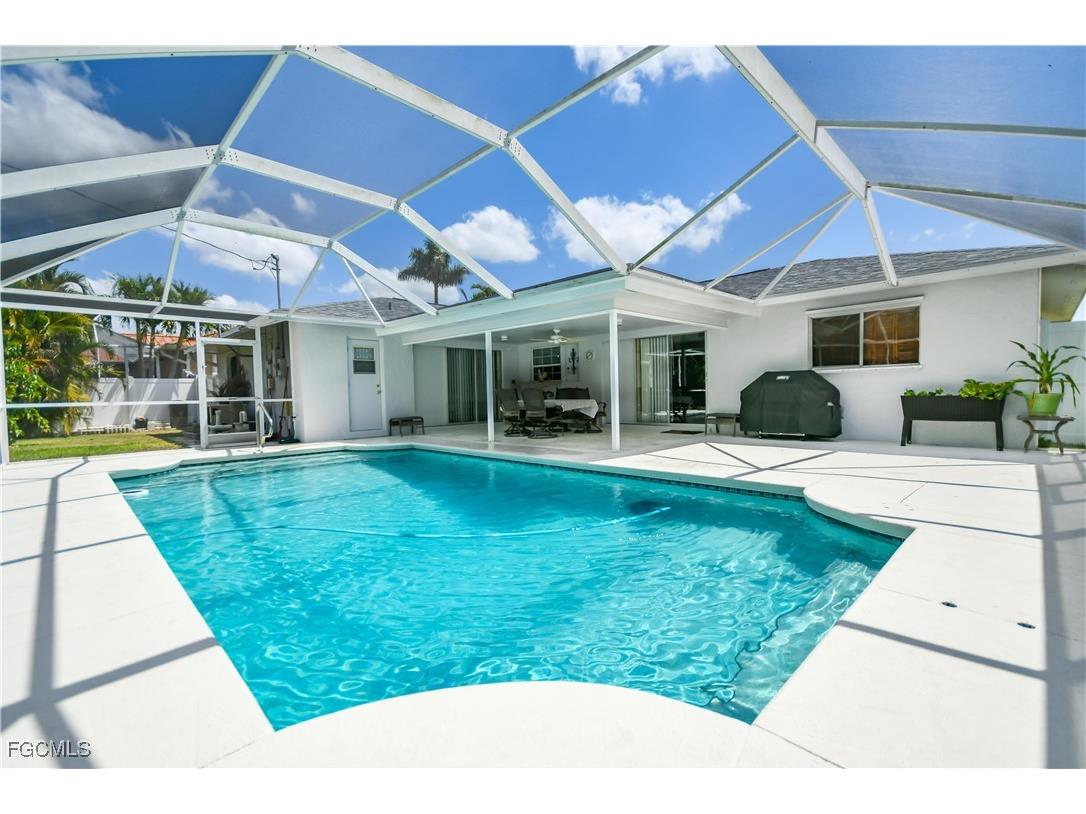 3802 SE 4th Avenue Cape Coral FL 33904 2026004823 image2