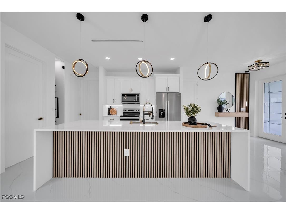 3803 6th Street SW Lehigh Acres FL 33976 2025009134 image5