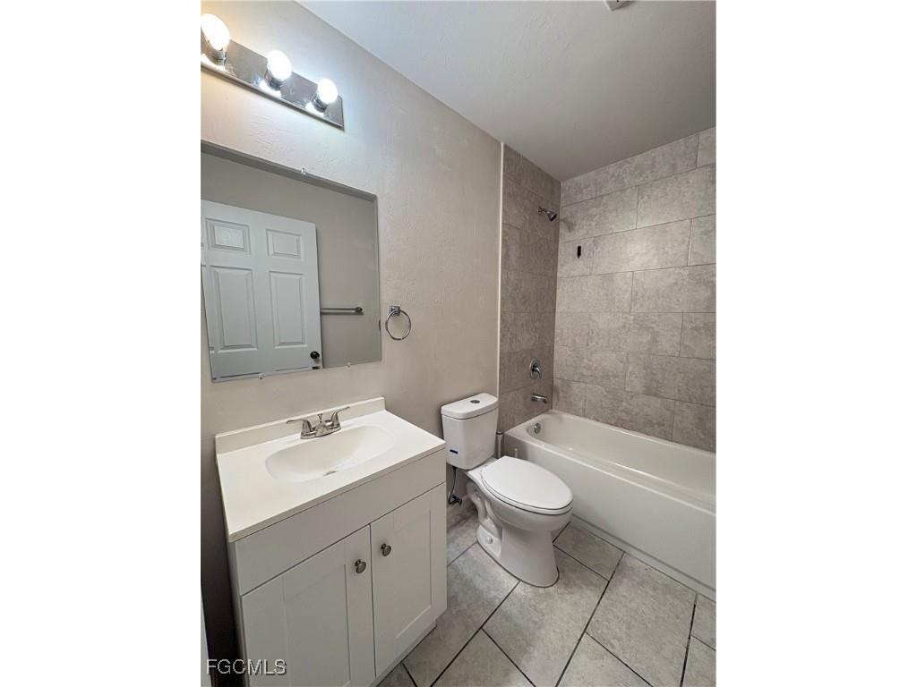 3803 Chiquita Boulevard S Cape Coral FL 33914 2025025661 image11