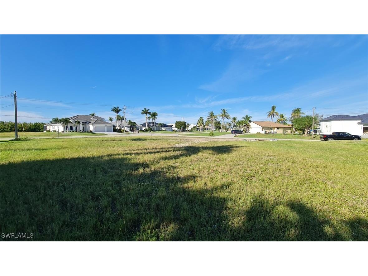 3803 Surfside Boulevard Cape Coral FL 33914 226005221 image4