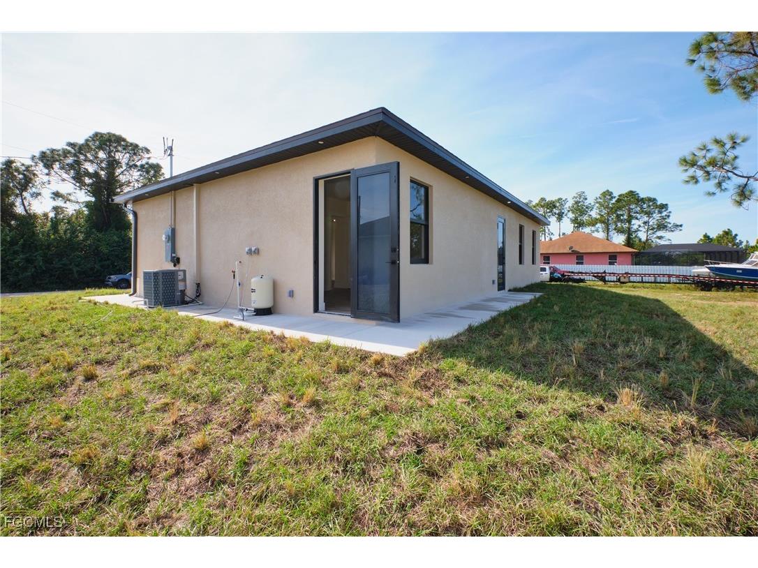 3804 6th Street SW Lehigh Acres FL 33976 2025022780 image30