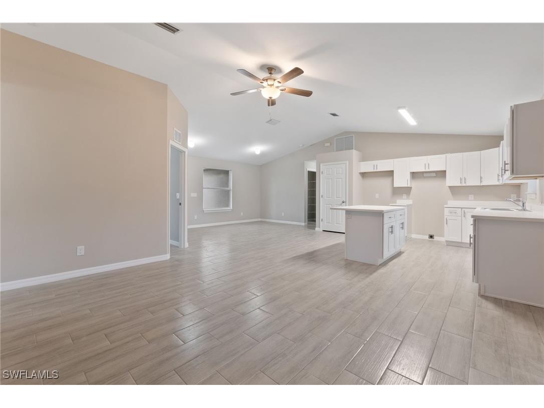 3805 25th Street SW Lehigh Acres FL 33976 224084996 image1