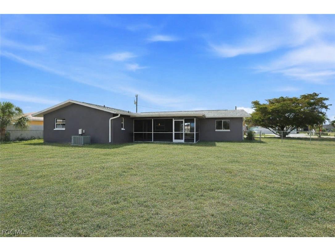 3805 SE 12th Avenue Cape Coral FL 33904 2026010446 image34