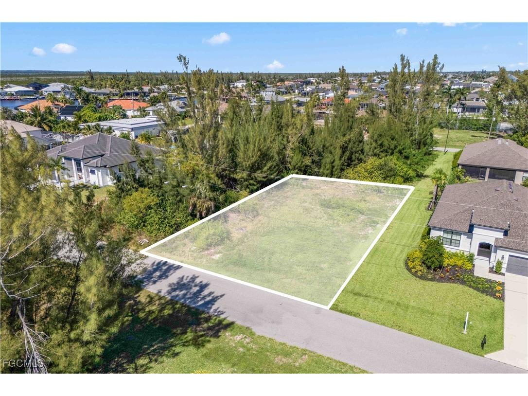 3805 SW 3rd Street Cape Coral FL 33991 2025015303 image2