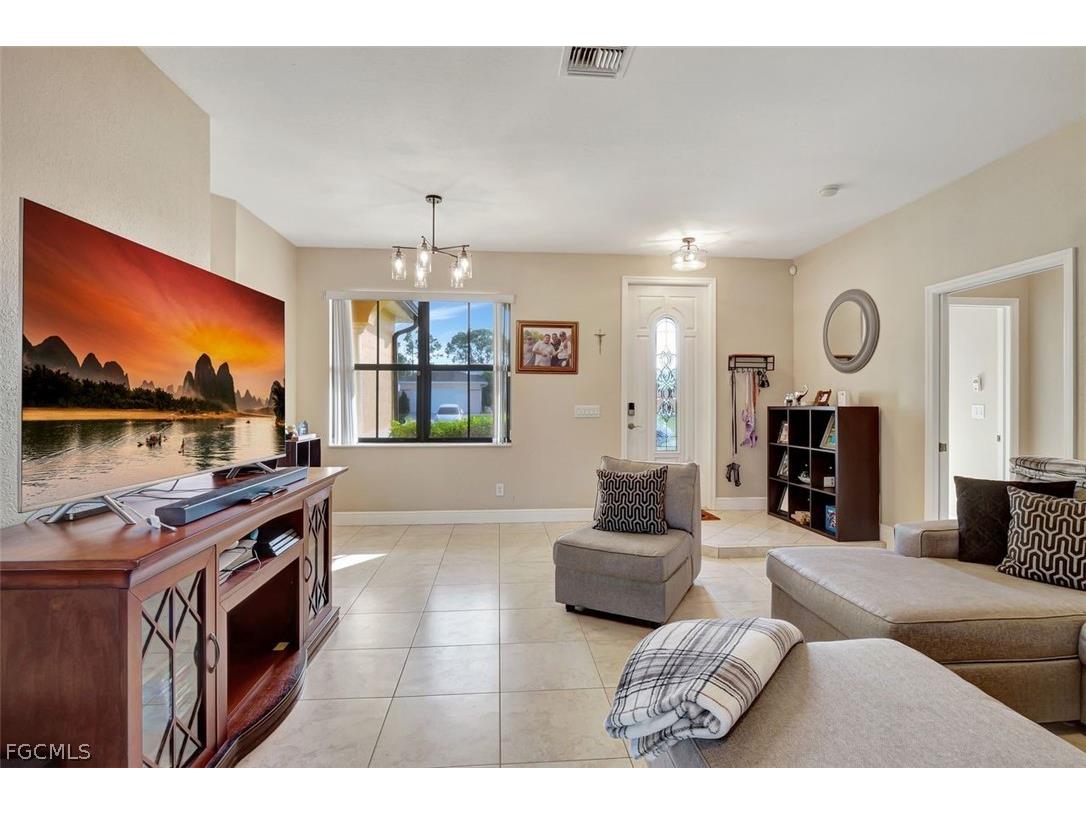 3806 35th Street SW Lehigh Acres FL 33976 2026009104 image8