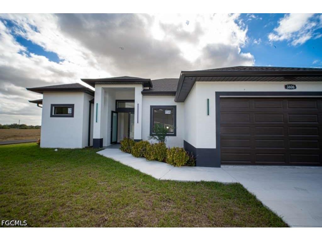 3806 E 18th Street Lehigh Acres FL 33972 2026013527 image2