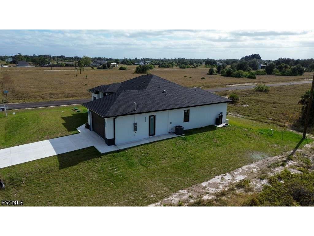 3806 E 18th Street Lehigh Acres FL 33972 2026013527 image3