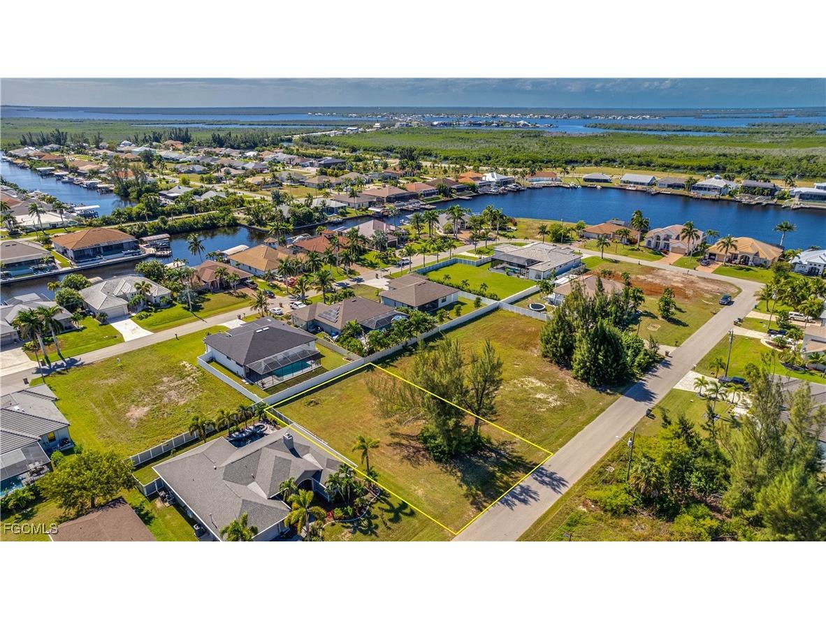 3806 SW 3rd Street Cape Coral FL 33991 2025017997 image1