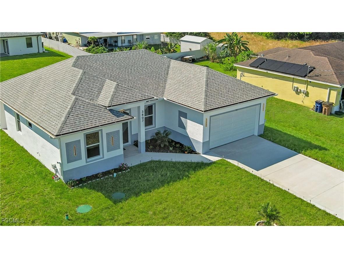 3807 3rd St Sw Lehigh Acres FL 33976 2025018203 image3